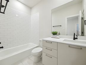3907B Tulane Street, Houston TX 77018