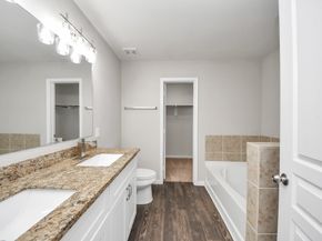 6527 Dayridge Lane, Houston TX 77048