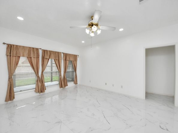3138 Waters View Drive, Sugar Land TX 77478