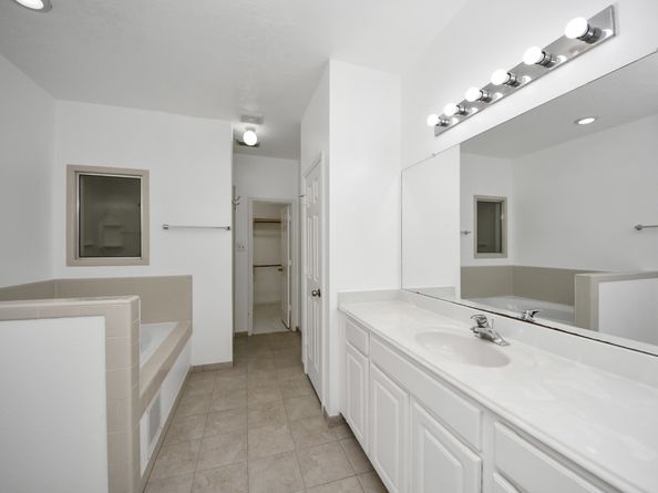 3138 Waters View Drive, Sugar Land TX 77478
