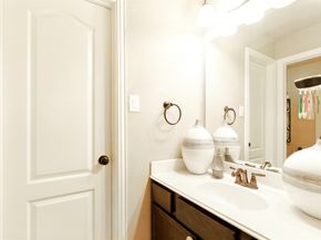 5303 Handbrook Drive, Houston TX 77069