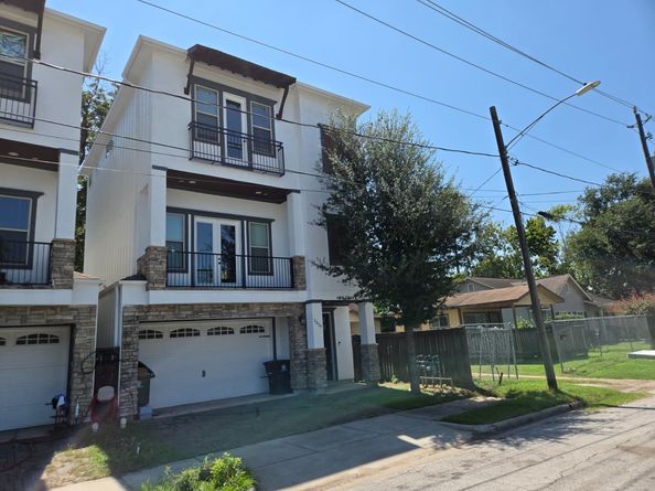 1516 Amundsen Street, Houston TX 77009