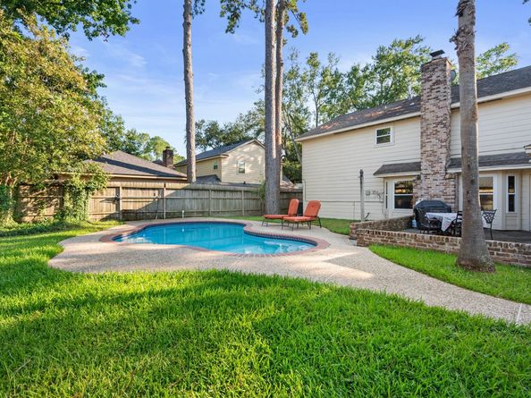 13718 Balmore Circle, Houston TX 77069