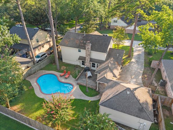 13718 Balmore Circle, Houston TX 77069