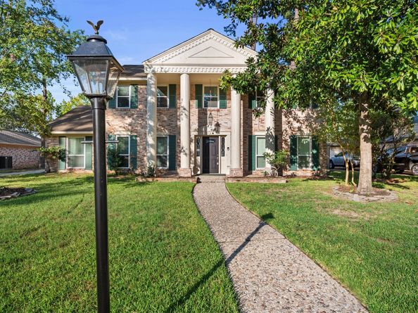 13718 Balmore Circle, Houston TX 77069