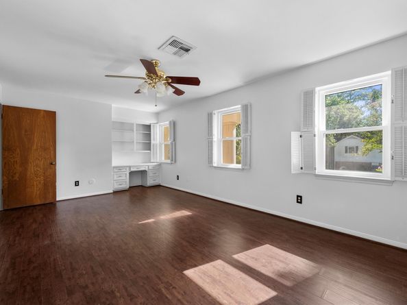 13718 Balmore Circle, Houston TX 77069