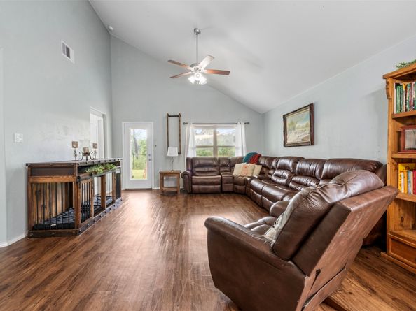 5642 Mesquite Oaks Trail, Spring TX 77389