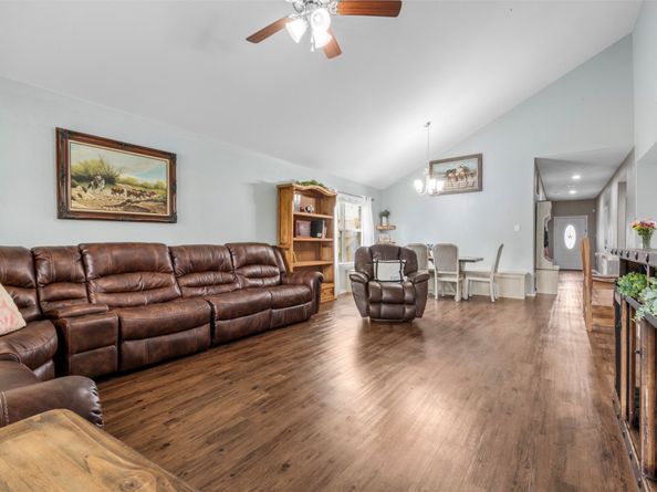 5642 Mesquite Oaks Trail, Spring TX 77389