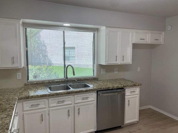 2806 Hollow Creek Drive, Houston TX 77082