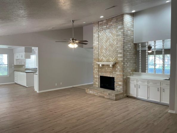 2806 Hollow Creek Drive, Houston TX 77082