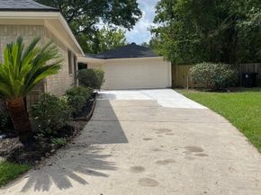 2806 Hollow Creek Drive, Houston TX 77082
