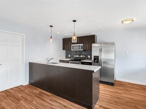 309 Stratford Street 18, Houston TX 77006