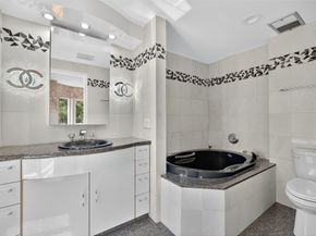 2001 Holcombe Boulevard 206, Houston TX 77030