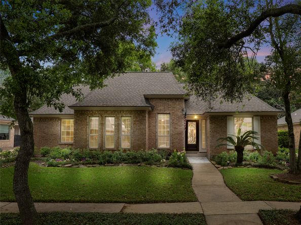 3010 W Steepbank Circle, Sugar Land TX 77479