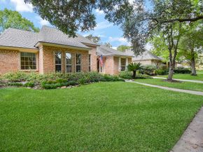 3010 W Steepbank Circle, Sugar Land TX 77479