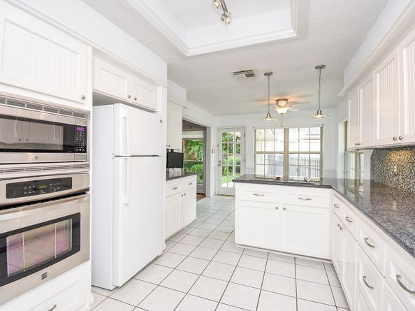3010 W Steepbank Circle, Sugar Land TX 77479