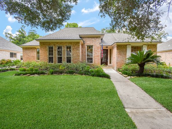 3010 W Steepbank Circle, Sugar Land TX 77479