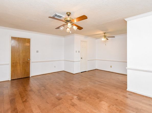 3010 W Steepbank Circle, Sugar Land TX 77479