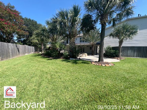 903 Sugarfield Court, Sugar Land TX 77498