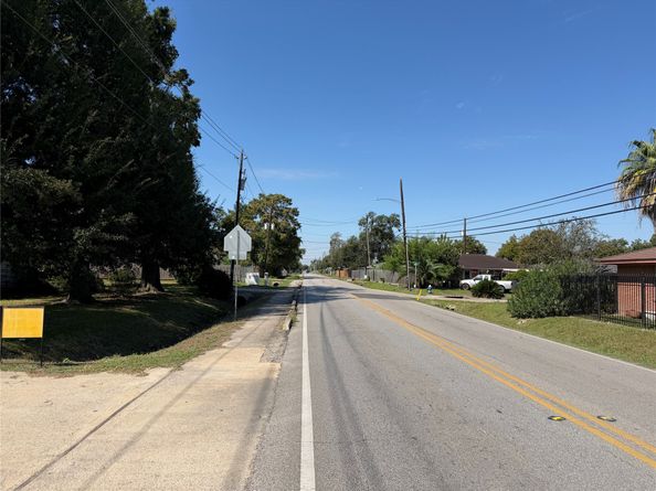 114 Rittenhouse Street, Houston TX 77076
