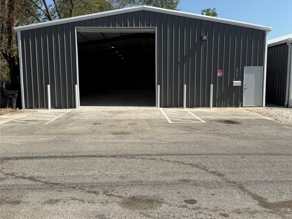 6927 Calhoun Road, Houston TX 77021