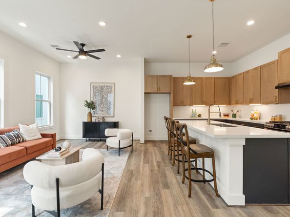 1138 W 16th Street, Houston TX 77008