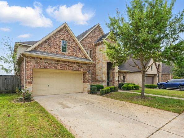 4927 Blackwater Lane, Sugar Land TX 77479