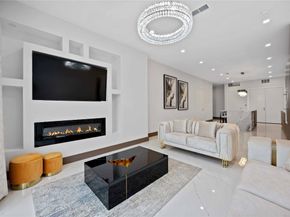 1711 Allen pkwy 1907, Houston TX 77019