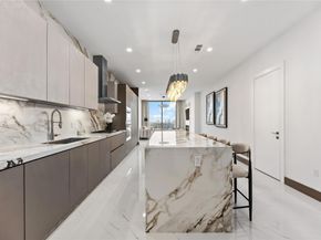 1711 Allen pkwy 1907, Houston TX 77019