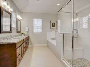 5637 Kiam Street D, Houston TX 77007