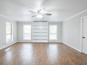 6303 Heatherbloom Drive, Houston TX 77085