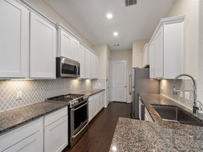 708 Ivory Manor Drive, Houston TX 77018