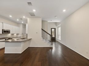 708 Ivory Manor Drive, Houston TX 77018