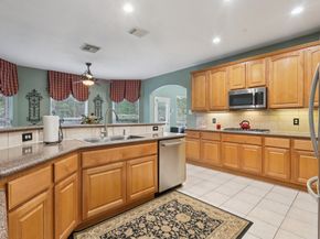 182 N Hazelcrest Circle, The Woodlands TX 77382