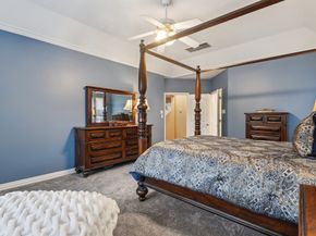 182 N Hazelcrest Circle, The Woodlands TX 77382