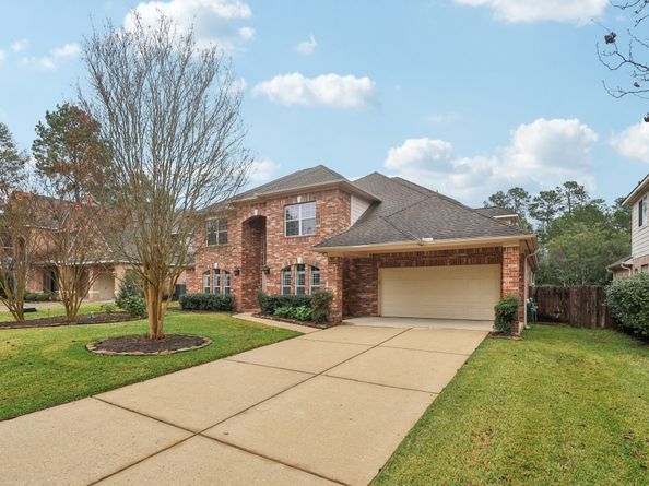 182 N Hazelcrest Circle, The Woodlands TX 77382