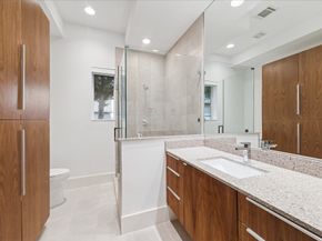 1430 Lake Pointe Parkway, Sugar Land TX 77478