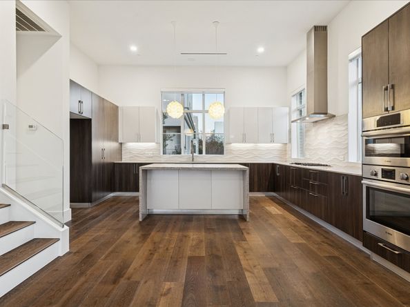 1430 Lake Pointe Parkway, Sugar Land TX 77478