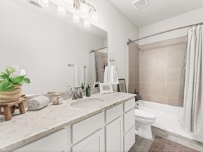 3504 Vista Terrace Lane, Houston TX 77018