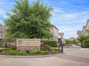 3504 Vista Terrace Lane, Houston TX 77018