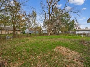 5833 Southlea Street, Houston TX 77033