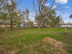 5833 Southlea Street, Houston TX 77033