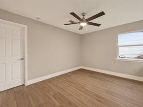 5833 Southlea Street, Houston TX 77033