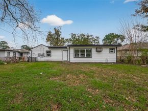 5833 Southlea Street, Houston TX 77033