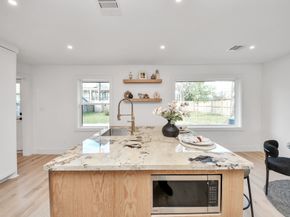 2318 Hialeah Drive, Houston TX 77018