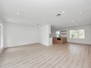 2318 Hialeah Drive, Houston TX 77018