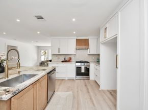 2318 Hialeah Drive, Houston TX 77018