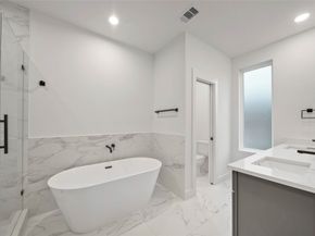 7707 Inwood Grove Lane, Houston TX 77088