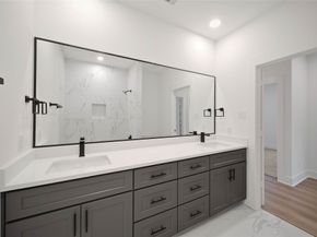 7707 Inwood Grove Lane, Houston TX 77088