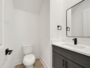 7707 Inwood Grove Lane, Houston TX 77088